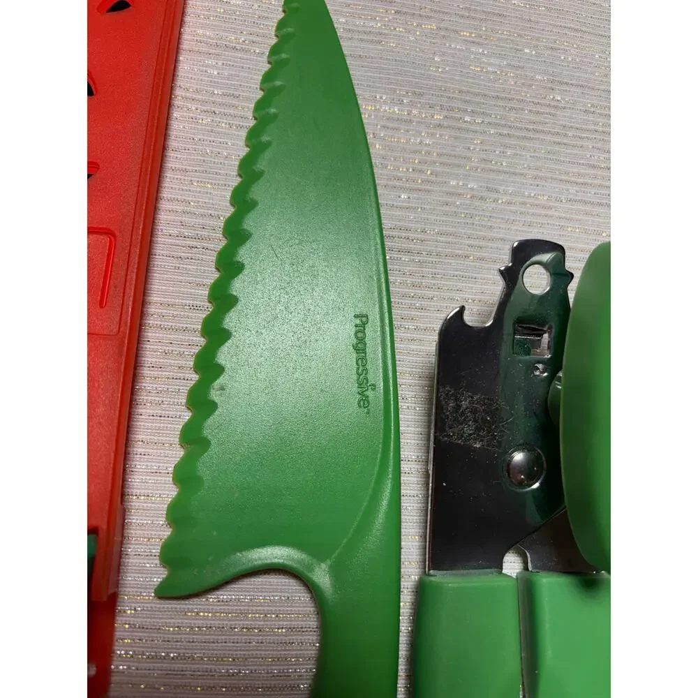 LOT OF 3 GREEN RED SUMMER KITCHEN TOOLS WATERMELON CAN OPENER FRUIT SLICER!!